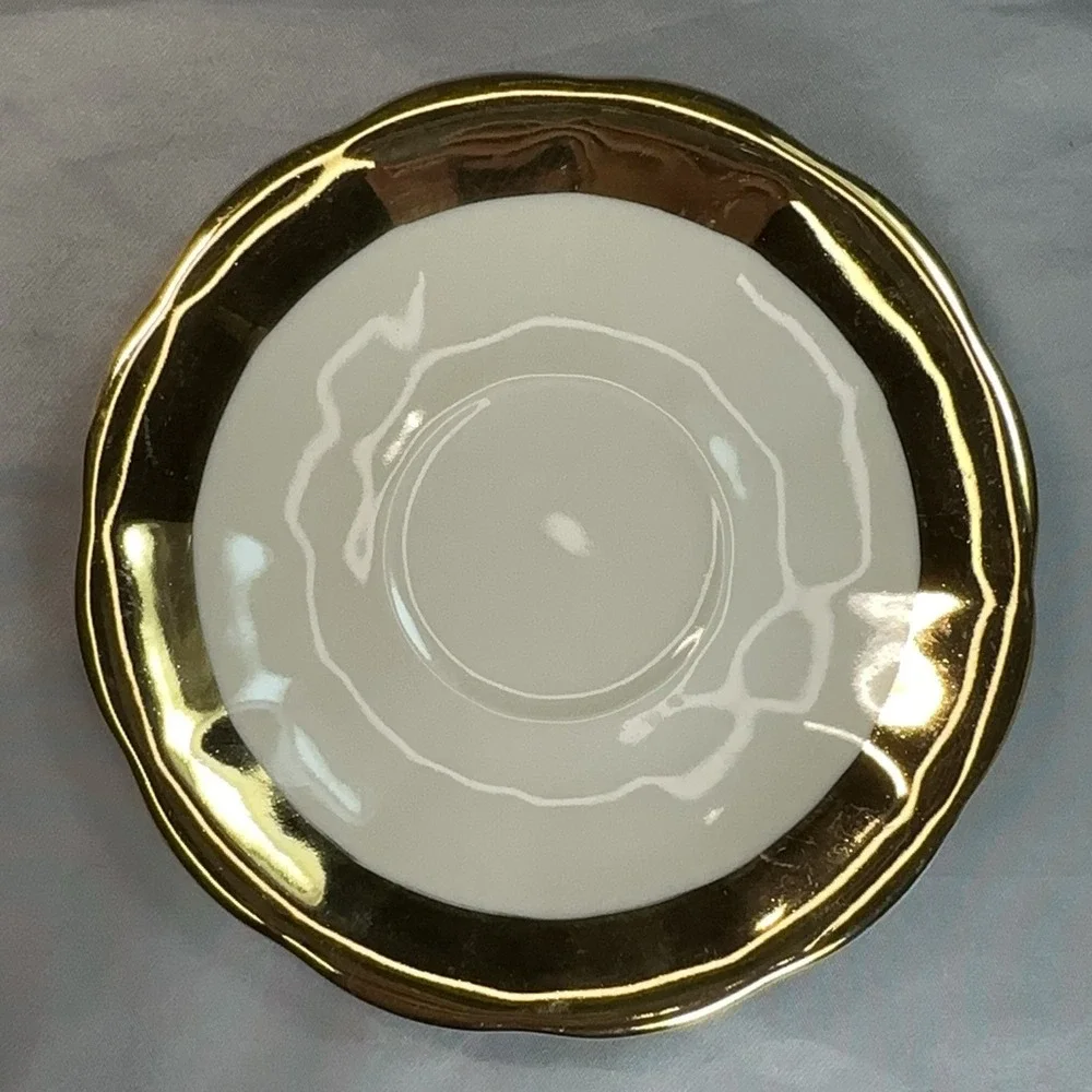 Heavy Gold Schwarzenhammer Bavaria Teacup Saucer Gold Gilt Germany 1940